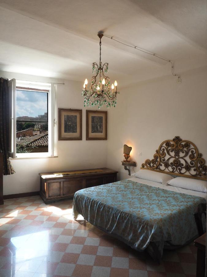 Azzi B&B Comfortably, In The Quietness Of The Perugia Historical Centre Exterior foto
